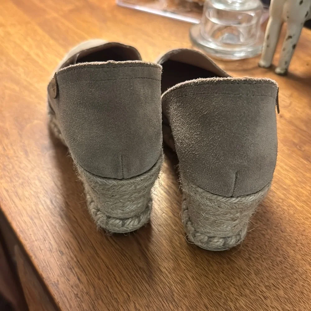 VERBENAS Taupe Suede Espadrille Flats